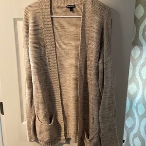 Express cardigan. Cream. Size M.
